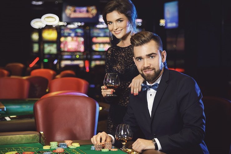 govegas98 app showing low-data streaming toggle and match score updates during Singapore Pools betting